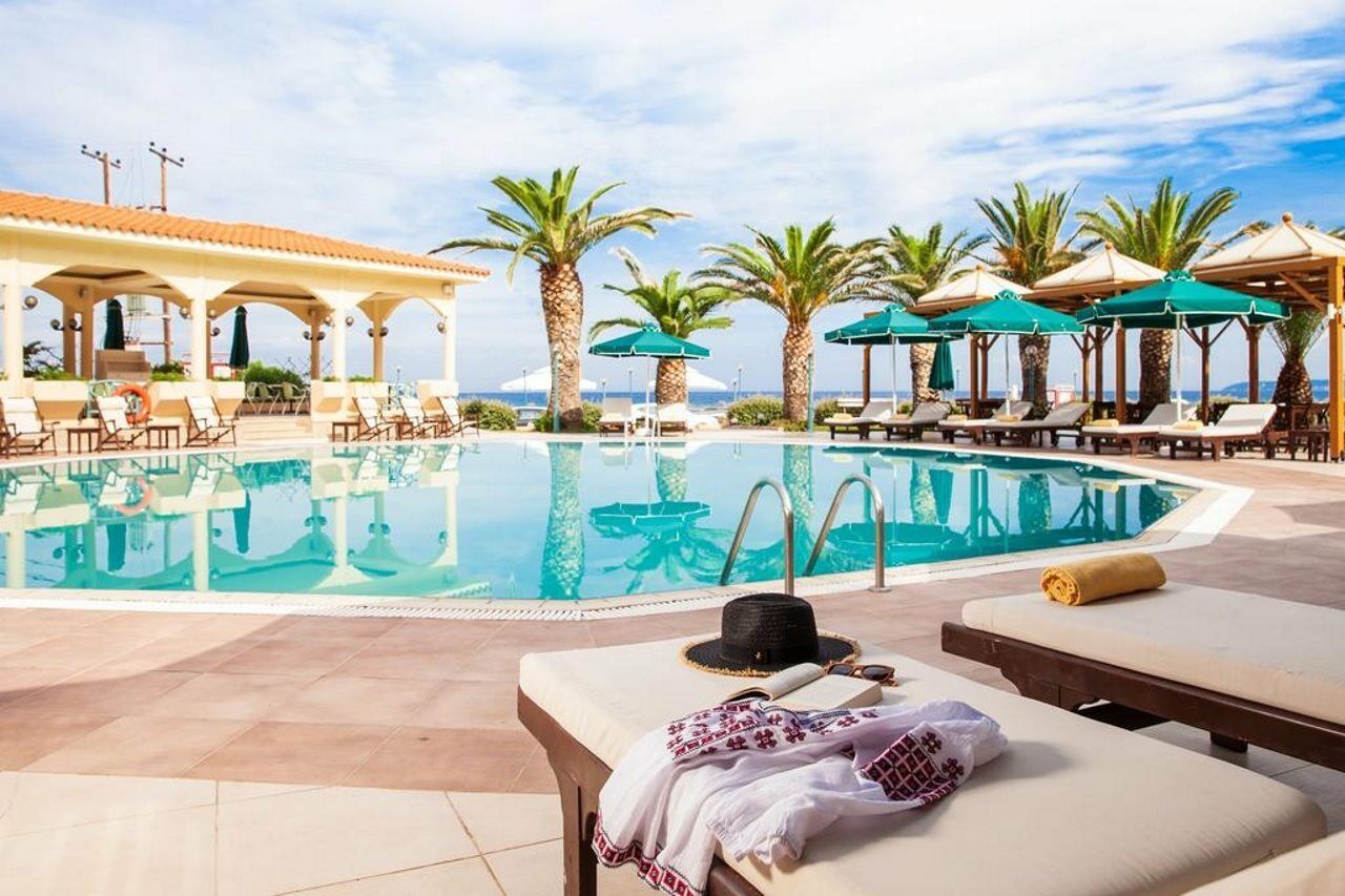 Otel Xenios Paradise
